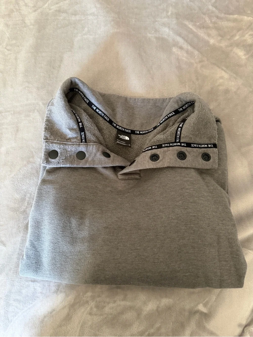 The North Face Heather Gray Hooded Fleece Pullover
